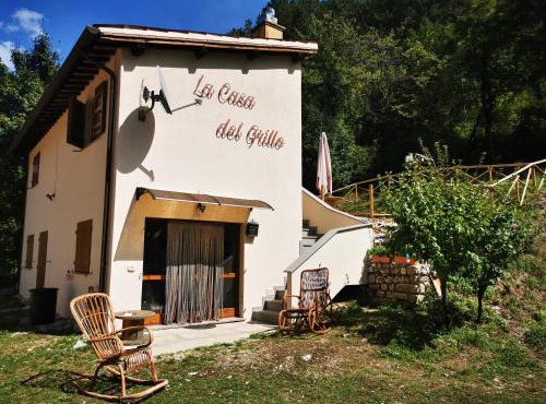 LA CASA DEL GRILLO - Valle del Menotre - Rasiglia in Orsano