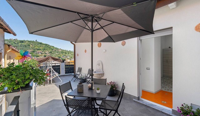 La Casa Di Zio Michelino Apartment with Mountain View, Wi-Fi & Air Conditioning in Pimonte