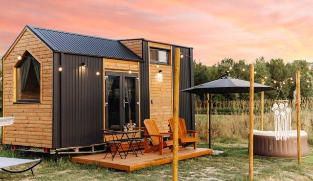 La Casa Errante 2 by Tiny Away