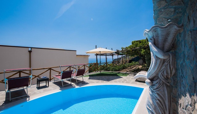 Last minute October-Private pool, no steps, free wifi
