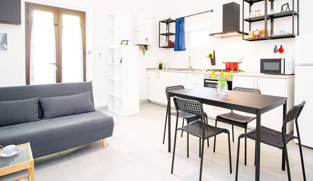 LeS House - Apartment 1 by TuscanyWeGo