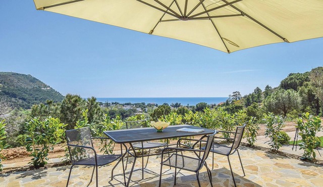 Lovely apartment in Ogliastro Marina with WiFi