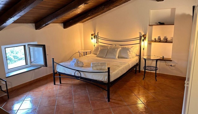 Lovely maisonette twenty steps from the walls of Paestum