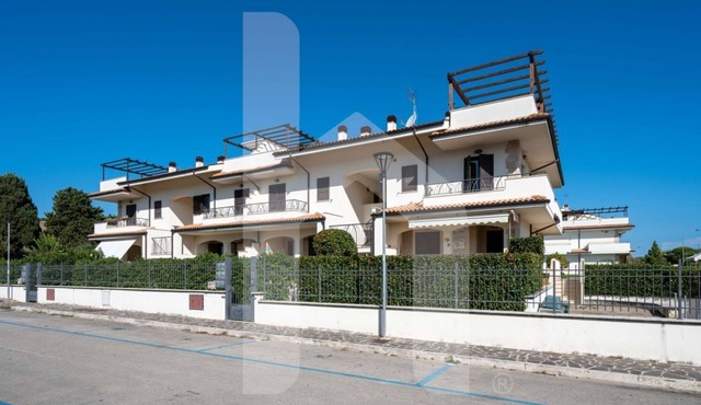Micaene D06 - Argo - Four-room apartment with balcony