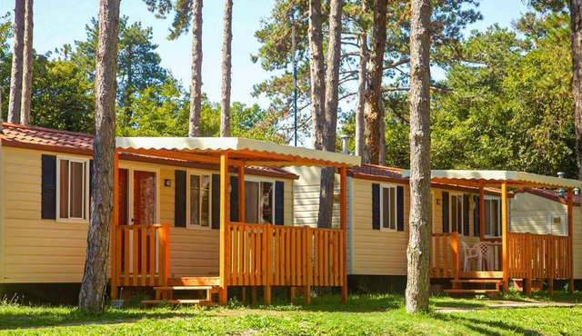 Mobilehome with swimming pool in Duino-Aurisina