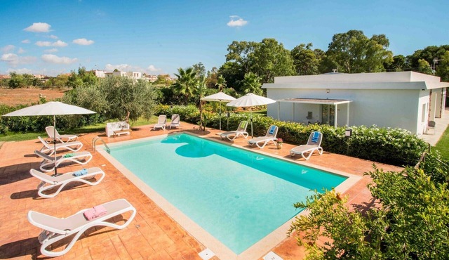 Modern Apartment with Pool, Garden, Wi-Fi, Terrace, Barbecue, Air Conditioning in Montevago