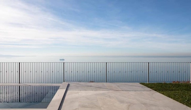 Modern villa with pool and stunning view in Trieste
