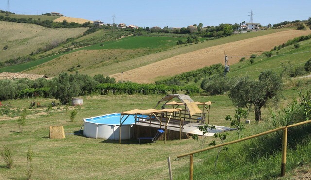 Nice apartment in villa with hot tub, pool, A/C, WIFI, TV, patio, pets allowed, panoramic view