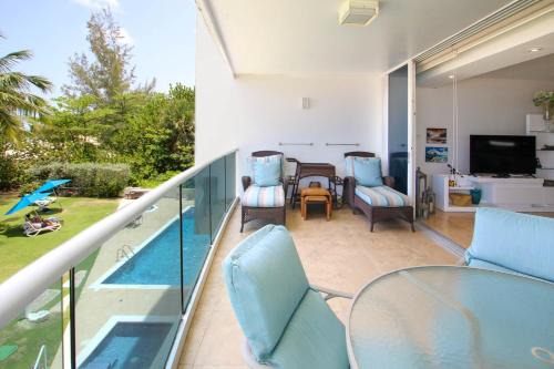 Ocean One 204 by Bluescape