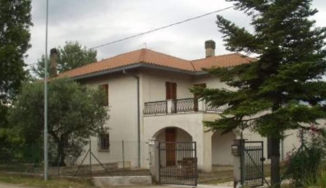 OLIVE OASIS COUNTRY HOUSE