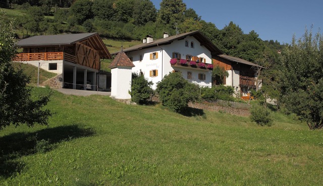 Paderlafoderhof Apartment 1, Zentrale Lage mit Garage in Lajen