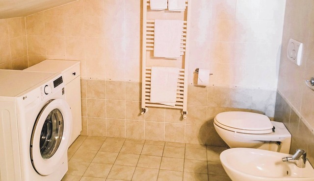 Penthouse with large terrace and sea view. 10 minutes walk to the beach! in Marina di Vasto