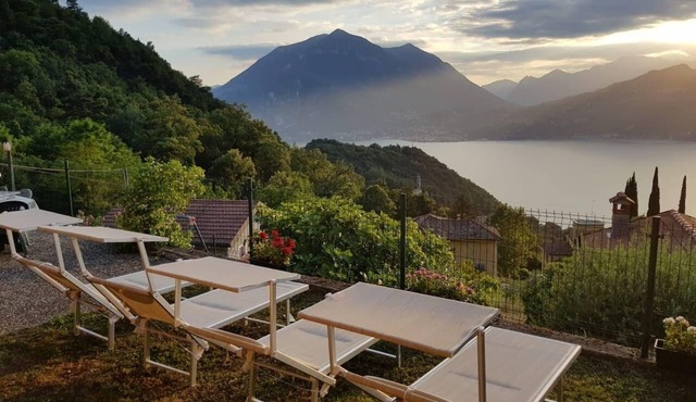 Pet-Friendly Villa Magic Moment in Lake Como with Lake View, Pool, Wi-Fi, Terrace & Garden in Perledo