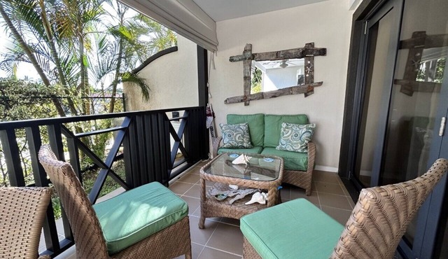 pied-a-terre, stunning, close to the Holetown beach and amenities