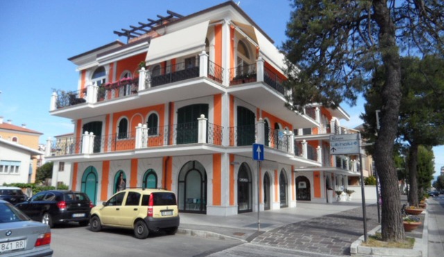 Prestigious two bedroom apartment 70 m from the sea in Porto Recanati