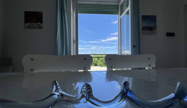 Quiet apartment a stone's throw from the sea