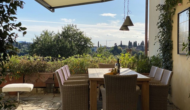 Renovated gorgeous villa in Florence. Walking distance to all sites. in Firenze