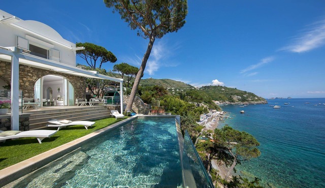 Rentals in Italy - Villa Ieranto with pool, panoramic terraces and sea view