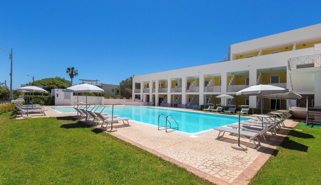 Residence Solaris - Superior Fronte Mare in Torre Specchia Ruggeri