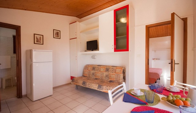 Residence La Valdana - 4 person apartment with swimming pool, tennis and parking 1km from the beach in Capoliveri