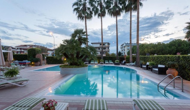 Residence Torre Del Mar in Alba Adriatica