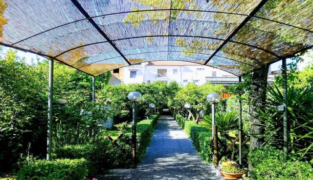 Residenza Caserta Sud - Apartment with garden