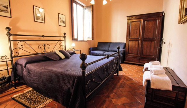 Romantic and TYPICAL FLORENTINE APARTMENT a 5min da Ponte Vecchio e Pitti Palace in Firenze