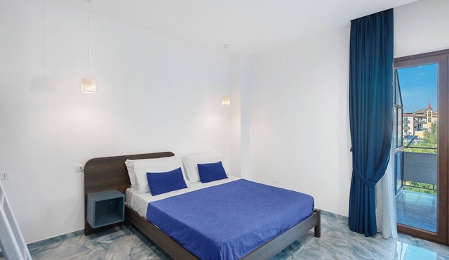 Room 'Camera Familiare Panoramica' with Mountain View, Wi-Fi and Air Conditioning