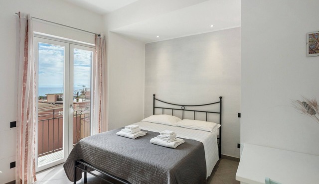 Room 'Monolocale Scirocco Sea View' with Sea View, Wi-Fi and Air Conditioning