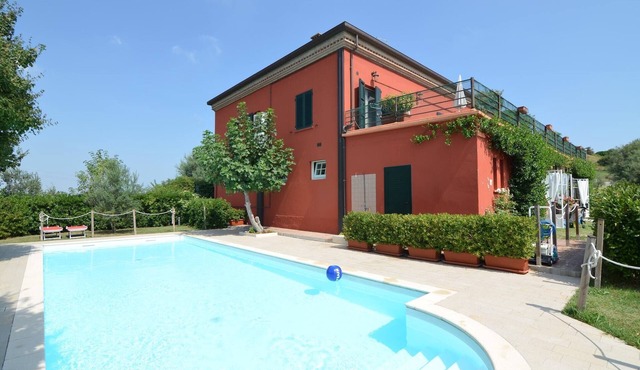 San Marino Poolside Stay in Passano di Coriano