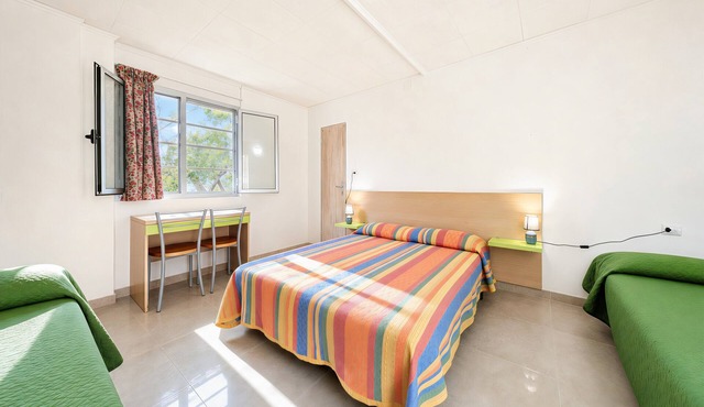 San Michele - 3 - Bungalow with Sea View Window, Wi-Fi, and Air Conditioning