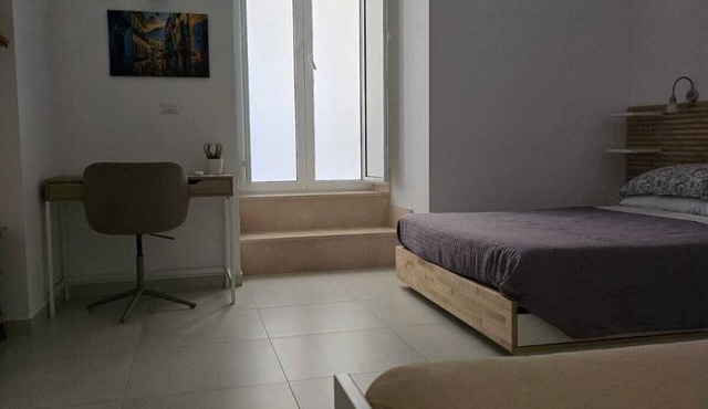 Spaccanapoli House 42 starting point for visiting Naples
