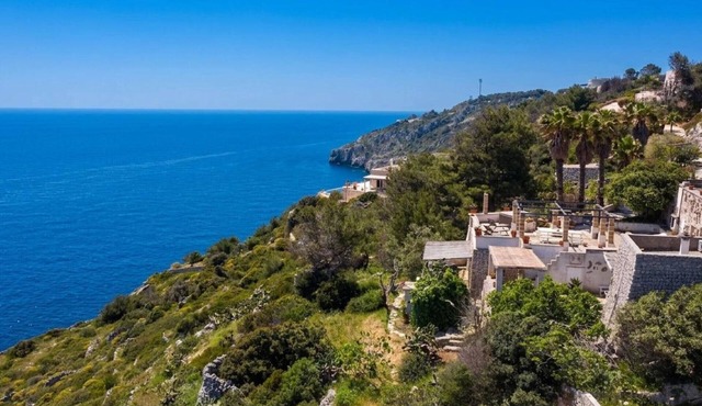 Stunning cliff house with fantastic sea view (B) in Leuca