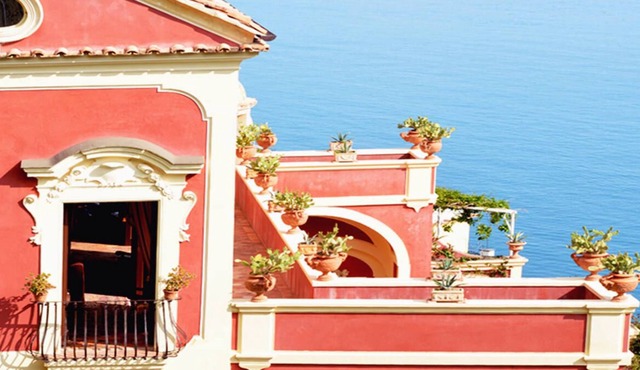 Stunning luxury private villa
