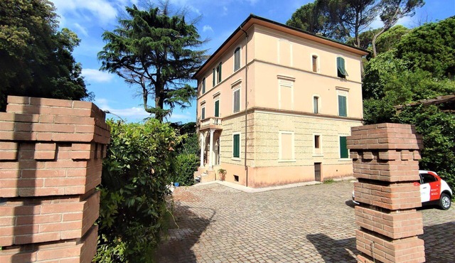 Stunning villa for 4 people with A/C, WIFI, TV, patio and pets allowed in Massa Marittima