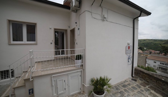 THE ARTISTS' DIMORES mini apartment with balcony RIPACANDIDA