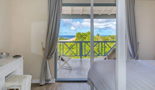 Two BD Villa No. 4, West Rock Villas, St James