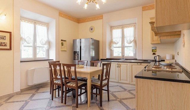 Two Bedroom Deluxe Apartment - Pink in Diecimo