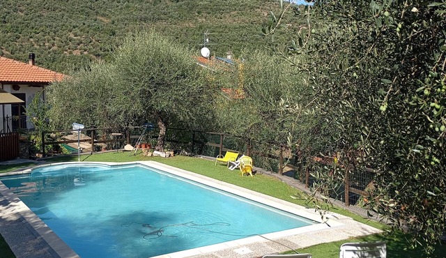 TYPICAL INDEPENDENT RESIDENCE, SWIMMING POOL/RELAXING OASIS, BARBECUE, DEHOR in Lecchiore