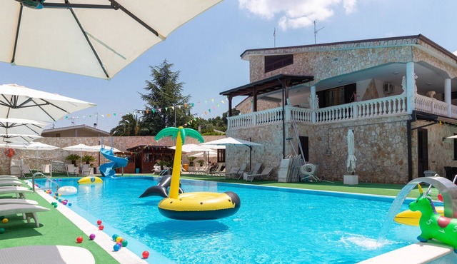 Vacation Home "In Villa Sulla Murgia Due" with Pool, Terrace & Wi-Fi