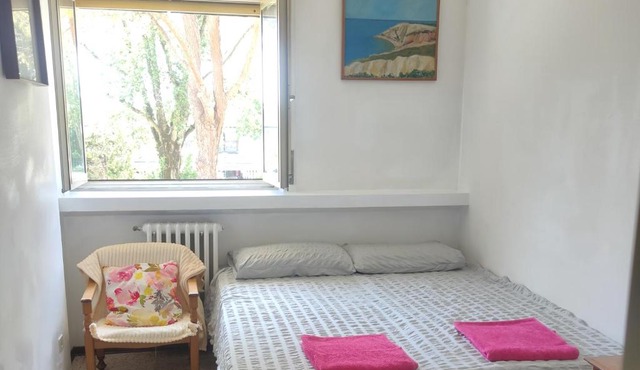 Venice Escape : Camp, Pool nearby! in Venice