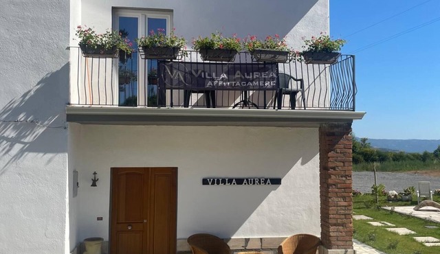 Villa Aurea Room's & More