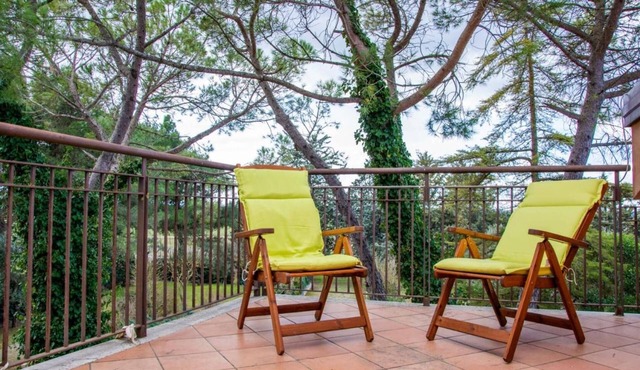 Villa 'Hypericum Country House' with Private Terrace and Private Garden