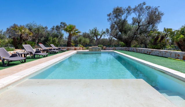 Villa "Il Canto Della Cicala" with Private Terrace, Garden, Pool, and Air Conditioning in San Vito dei Normanni