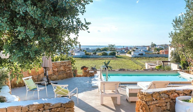 Villa in Apulia with Pool and sea view in Torre Ovo