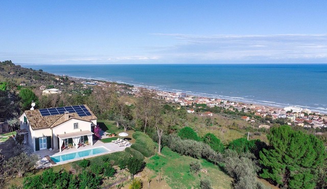 Villa Lucente 6+2, Emma Villas
