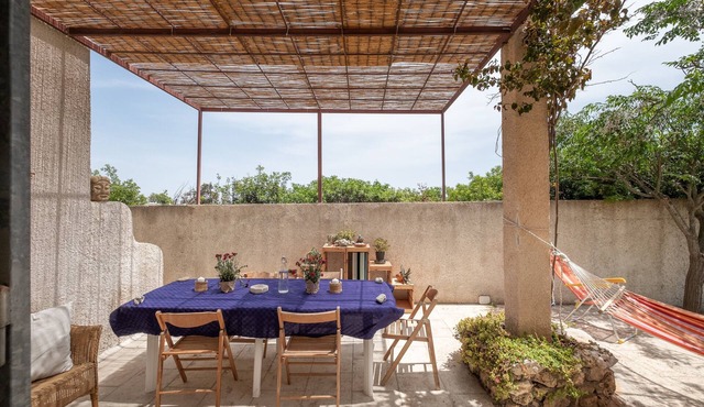 Villa 'Torre Castiglione' with Sea View, Garden, 2 Terraces & Wi-Fi in Torre lapillo
