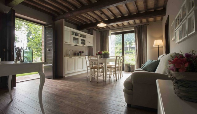 Vintage Villa with Private Pool and Gym in San Severino Marche
