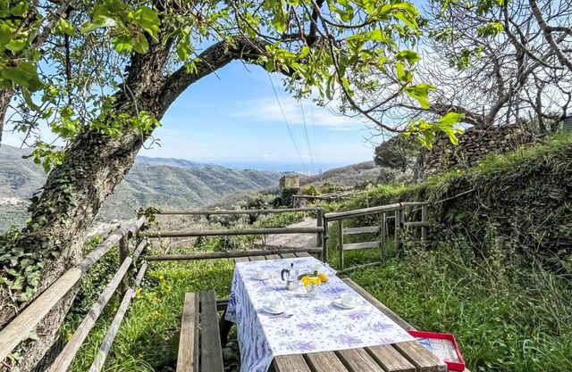 45 m² Accommodation ∙ 1 bedroom ∙ 4 guests in Valloria