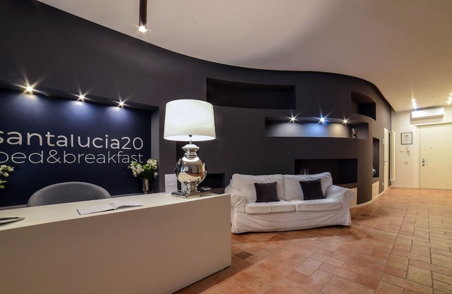 Le Mummarelle 20 in Naples